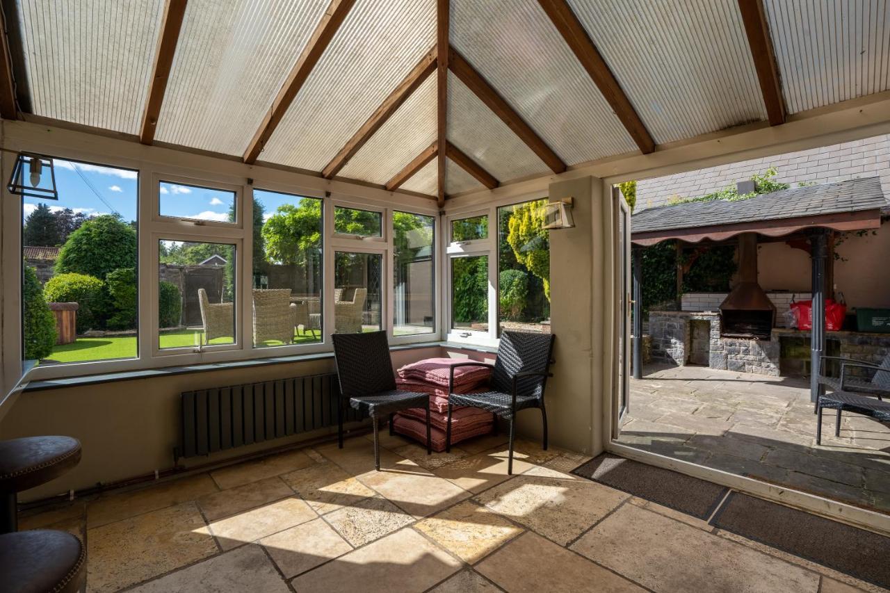 Remarkable 4-bed In Cearleon * Newport (Gwent)