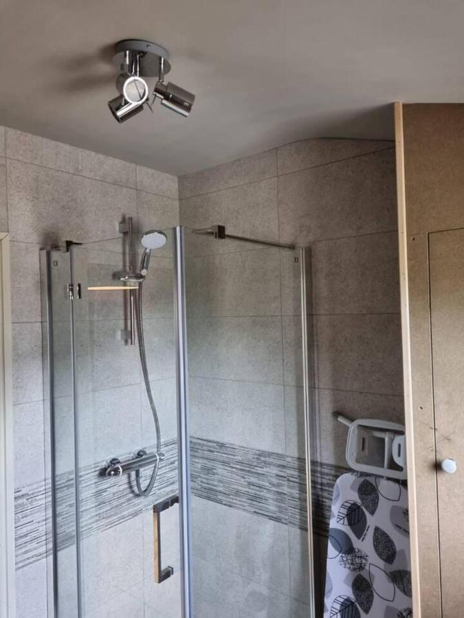 Holiday home Remarkable 4-bed In Cearleon Newport (Gwent)
